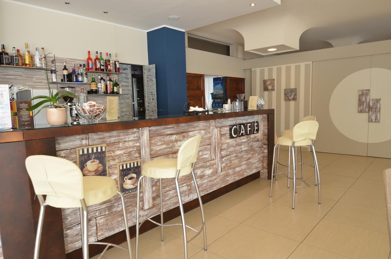 Hotel Mirage Milano Marittima Exterior foto